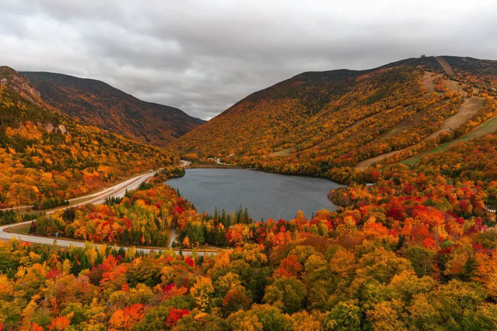 NEW HAMPSHIRE FRANCONIA NOTCH STATE PARK