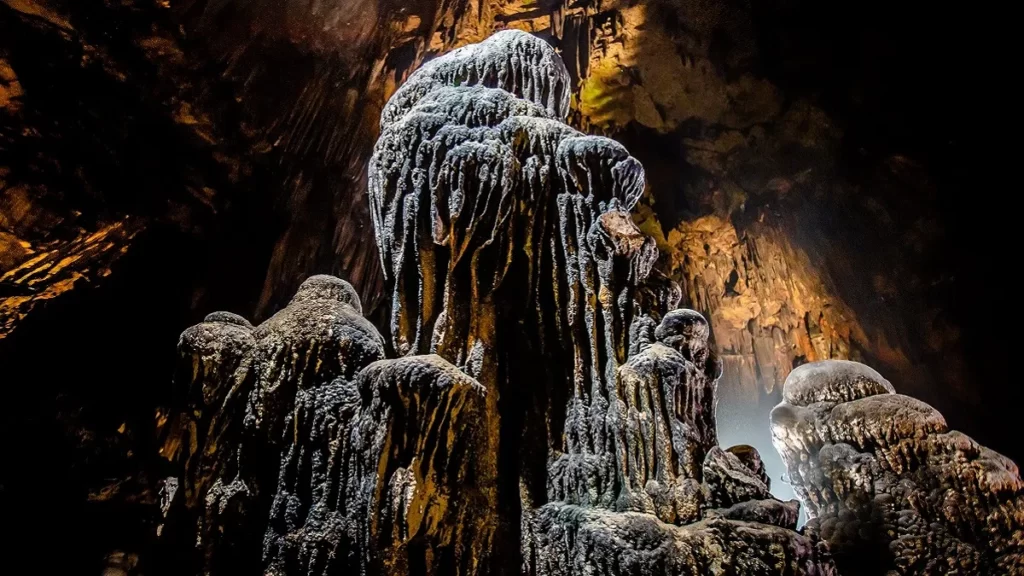 DeSoto Caverns