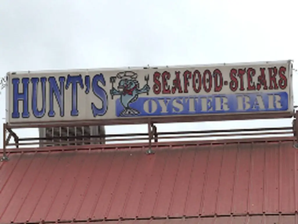 Hunt's Seafood Restaurant & Oyster Bar