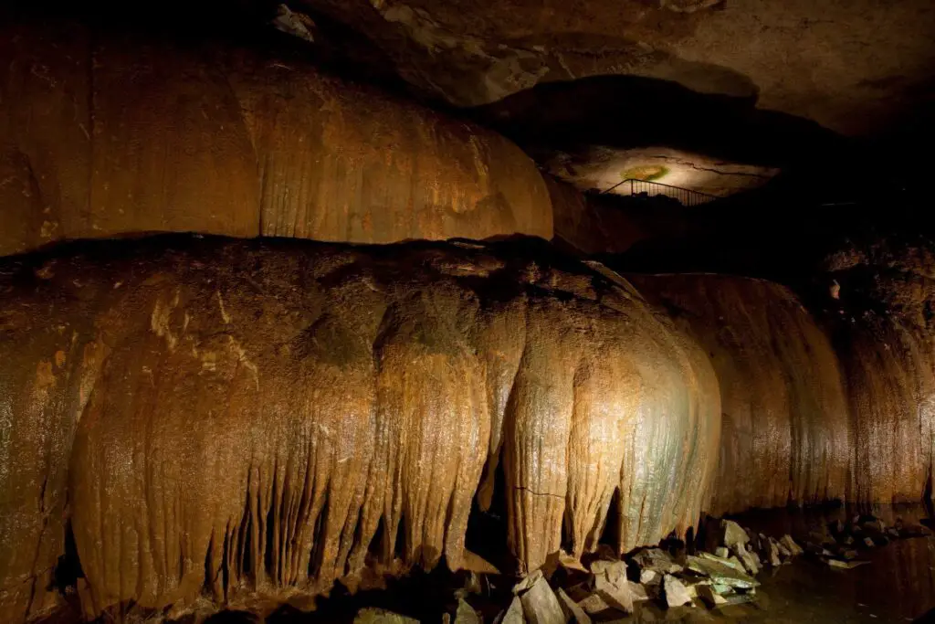 Cathedral Caverns