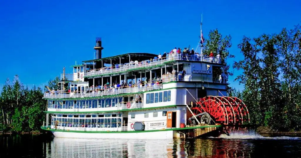 Chena River Riverboat Discovery & Fishing